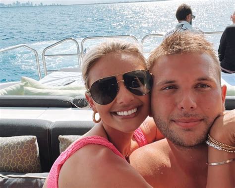 chase chrisley gay
